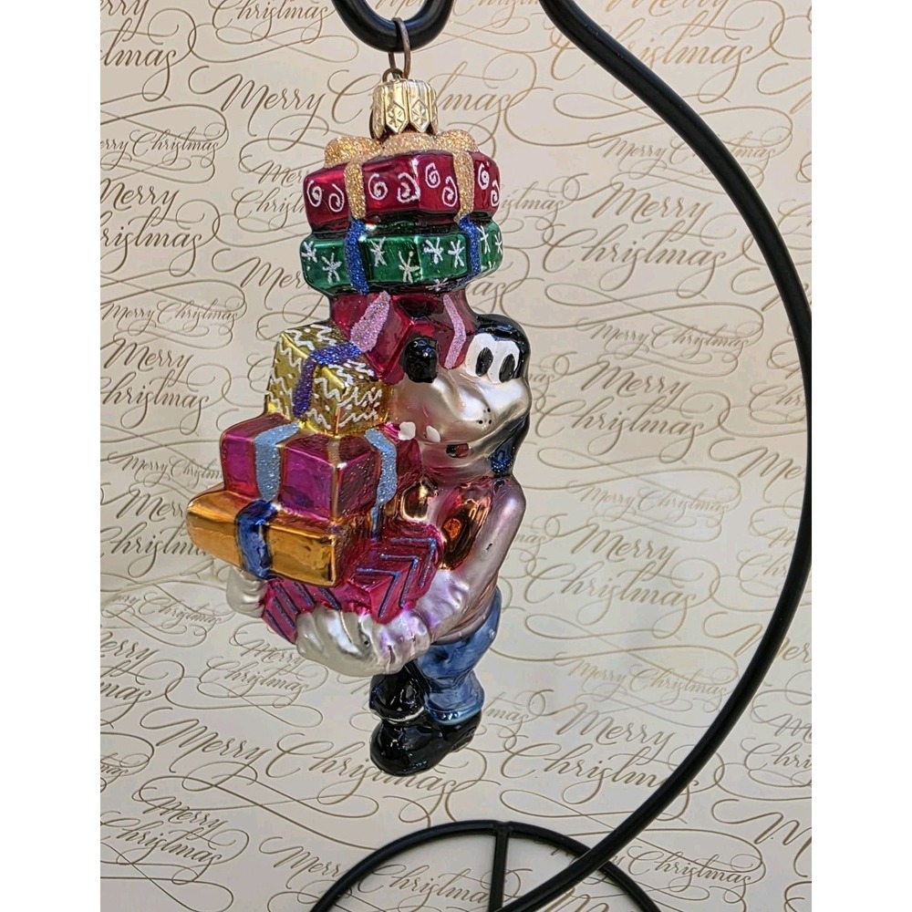 Radko 2001 Disney Exclusive "GOOFY'S GIFT" Christmas Ornament